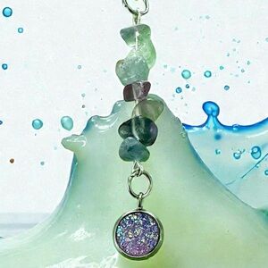 🆕 Colored Flourite Gemstones and Crystal Pendant Necklace